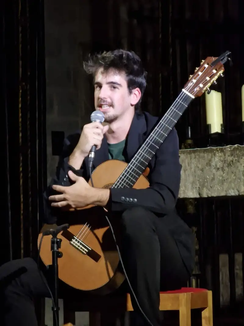 Roland Moles, guitarrista clásico — fotografía 3